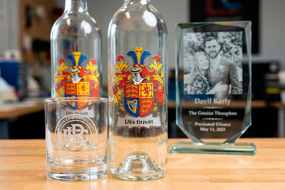 Botellas de vidrio y copas personalizadas con impresión UV DTF de alta resistencia y relieve